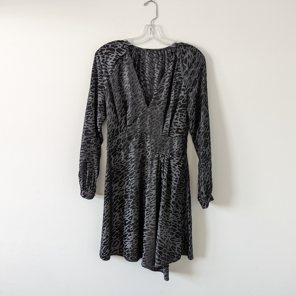 New Equipment Alexandria Leopard Print Long Sleeve V-Neck Mini Dress Size Medium